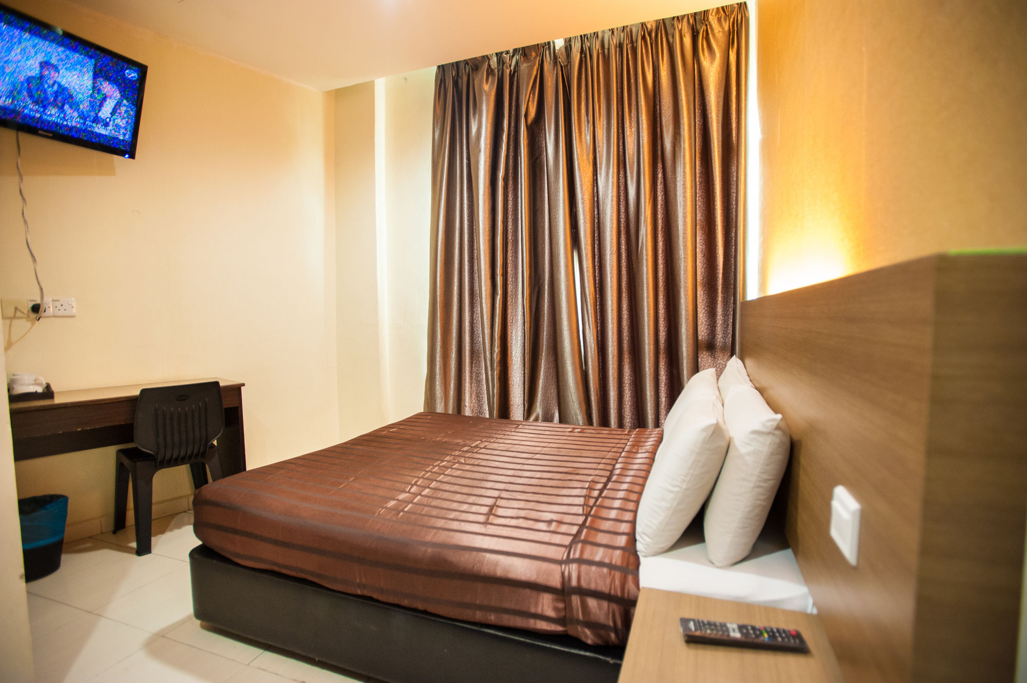 Dj Citi Point Hotel Kuala Terengganu Exterior foto